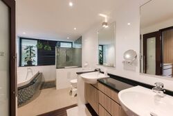 Frankel Estate (D15), Semi-Detached #560934361